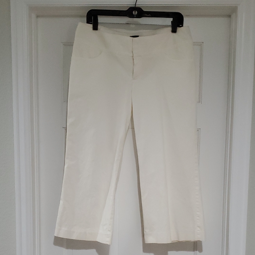 Mossimo Women's Off White Capri Trouser sz 10